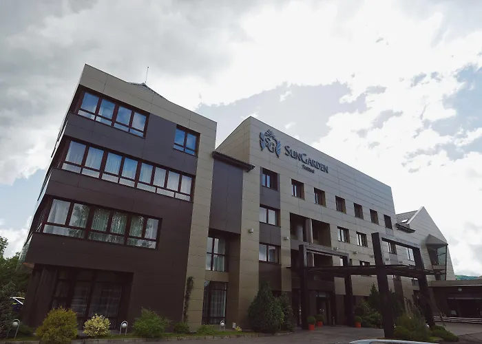 Black Tulip Hotel